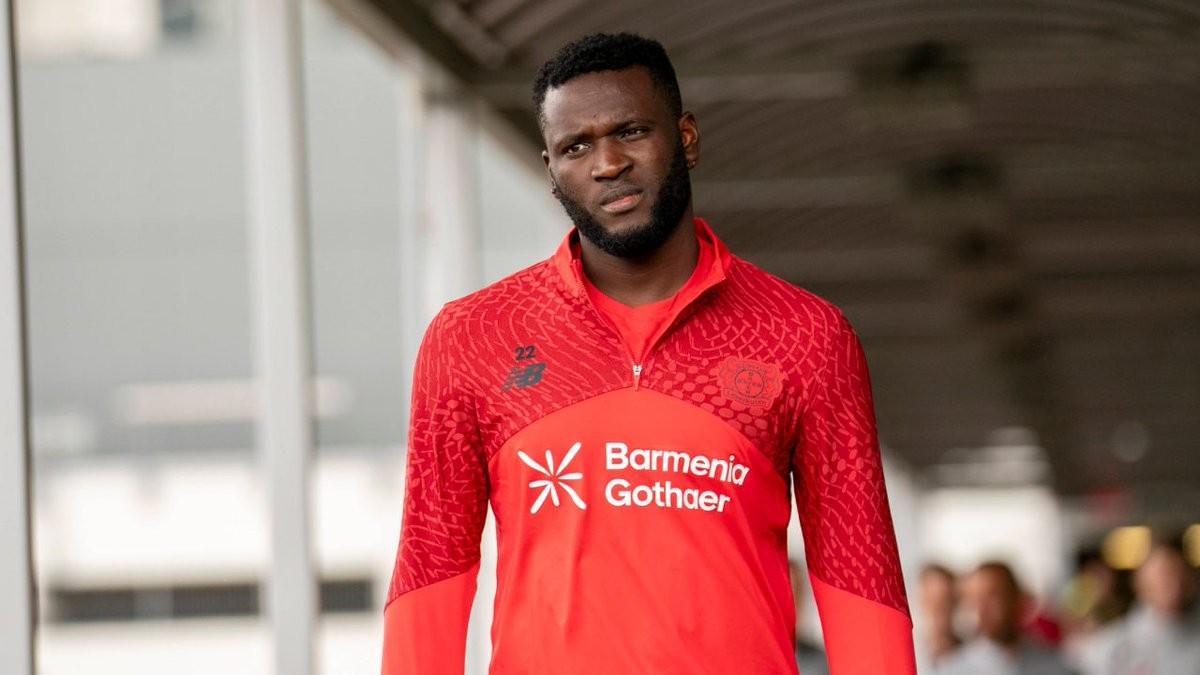 记者：米兰会特别注意博尼费斯的膝盖体检，他很难赶上首轮